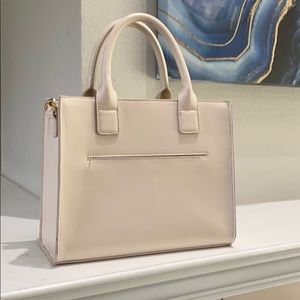 White/cream handbag